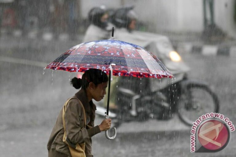 Sedia Payung! Hujan Berpotensi Guyur Sejumlah Wilayah Jakarta Hari Ini