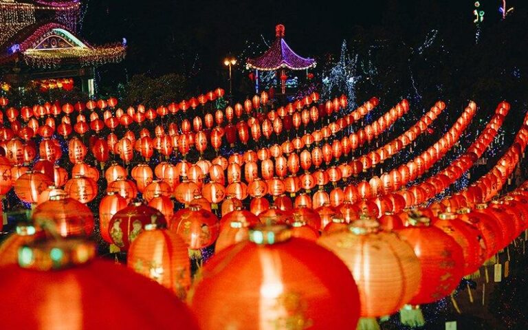 Cap Go Meh, Pawai Barongsai di Malam ke Lima Belas Imlek