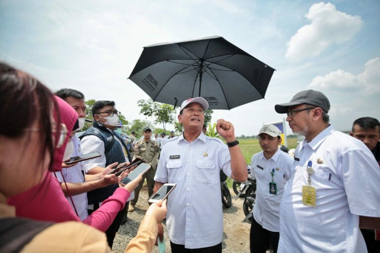 Sekda Kota Bandung Ema Sumarna