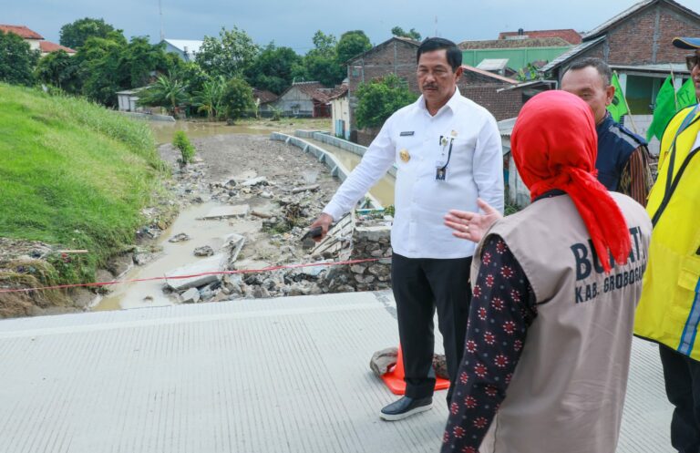 Tanggul Sungai Tuntang yang Jebol Ditangani Sementara oleh Pemprov Jateng