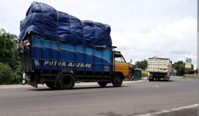 Dishub Tertibkan Truk ODOL yang Melintas di Jalan Kota Bengkulu