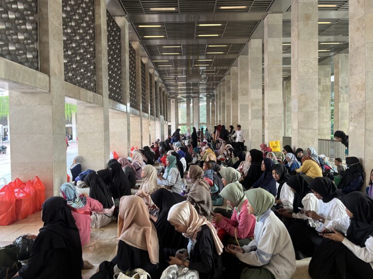 Ikut Buka Puasa Bareng di Masjid Istiqlal, Bikin Penasaran!