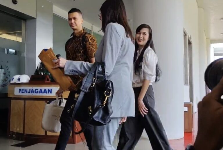 Sandra Dewi Penuhi Panggilan Kejagung RI Hari ini