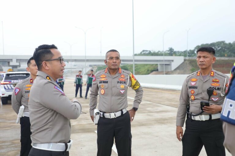 Pemudik Mulai Tinggalkan Jakarta, Kendaraan Sumbu Tiga Diharapkan Tak Beroperasi