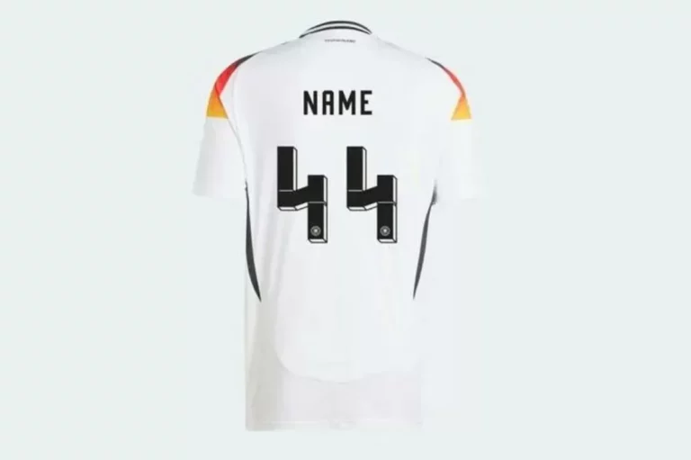 Adidas Baned Nomor 44 Pada Jersey Timnas Jerman