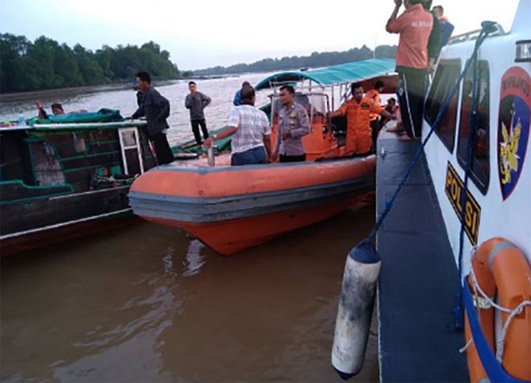 Polres Inhil dan Instansi Terkait Pantau Arus Balik di Perairan Sungai Indragiri