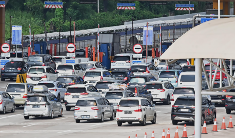 Antispiasi Kemacetan Arus Balik di Riau, Semua Loket Pintu Tol Dibuka