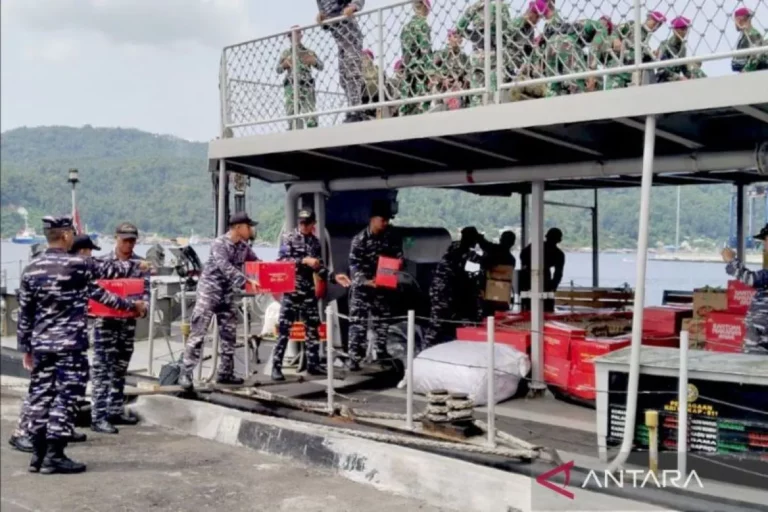 Erupsi Gunung Ruang, TNI AL Kerapkan KRI Kakap Kirim Bantuan