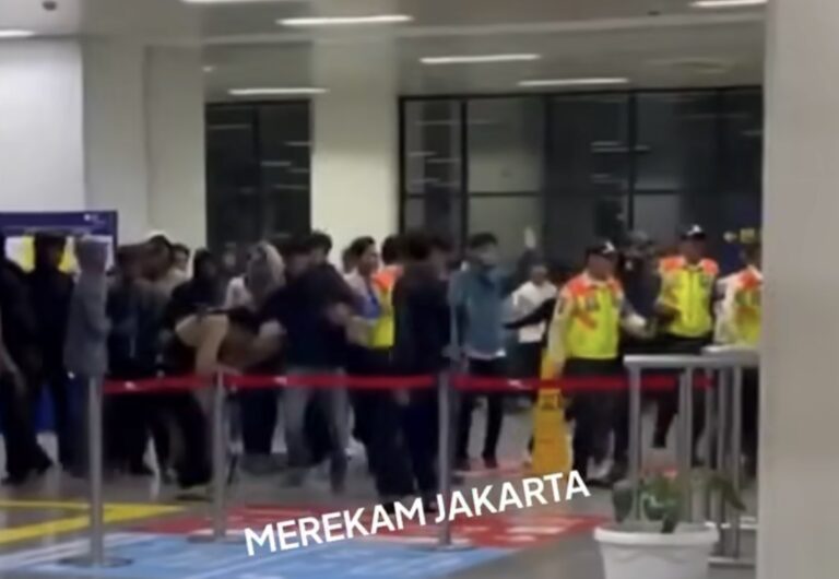 Viral Keributan Gerombolan Pria di Stasiun Manggarai, Ini Faktanya