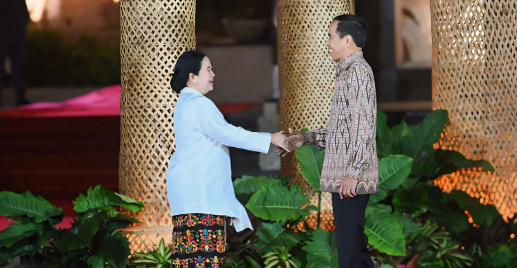 Jokowi-Puan Jabat Tangan saat “Welcoming Dinner” WWF, Pertanda Islah?