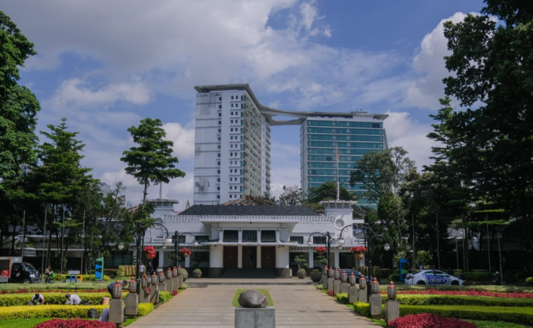 Hari Ini â€˜Friday Car Freeâ€™ Balai Kota Bandung