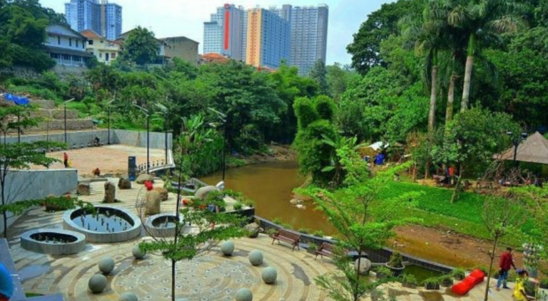 Indahnya Teras Cikapundung, Objek Wisata Unggulan Kota Bandung