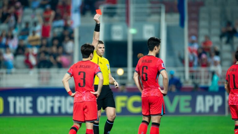 Wasit Shaun Evans Kembali Pimpin Laga Timnas Indonesia