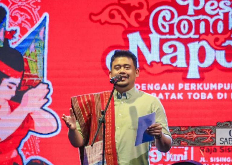 Pesta Gondang Naposo Meriahkan HUT Bhayangkara ke-78