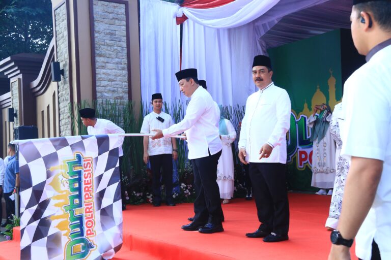 Polri Serahkan Ribuan Hewan Kurban Saat Perayaan Idul Adha 1445 Hijriah