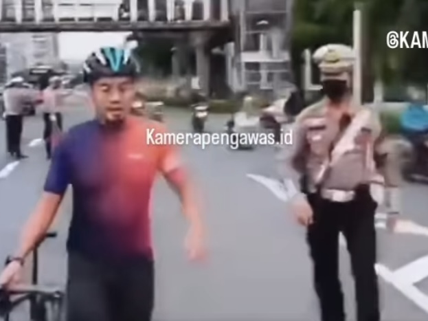 Pesepeda Protes Dilarang Masuk Jalur Cepat Semanggi, Polisi: Kalau Celaka Siapa yang Rugi?