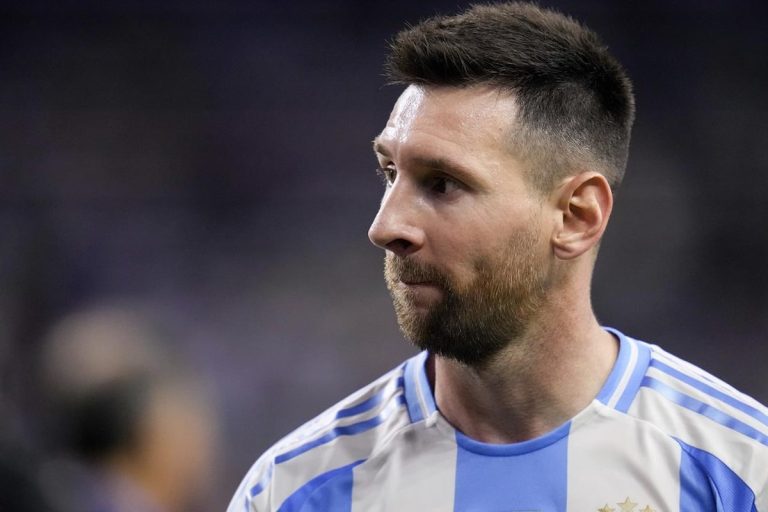 Antar Argentina ke Final Copa America, Foto Lionel Messi dengan Bayi Kulit Hitam Jadi Gunjingan