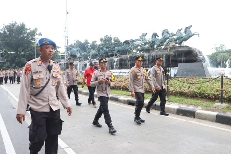 Ribuan Polisi Siap Amankan Unjuk Rasa di Patung Kuda Hari ini