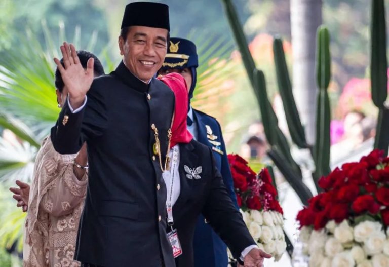 Potret Baju Adat yang Dikenakan Jokowi di Sidang Tahunan MPR dari Masa ke Masa