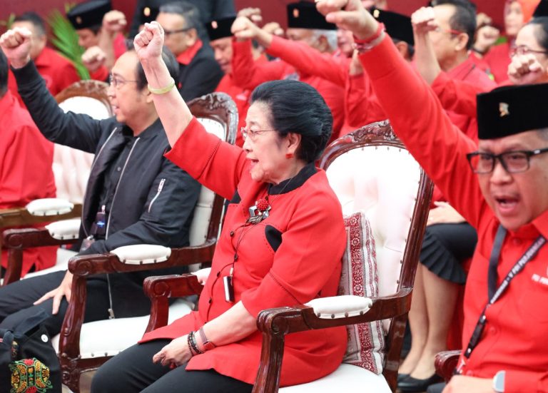 Megawati Soekarnoputri Sebut Hasto Kristiyanto Cengeng: Masih Kuat To?