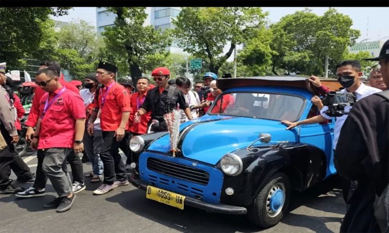 Mendaftar Naik Oplet Si Doel, Ini Mobil yang Digunakan Pramono Anung-Rano Karno Sehari-hari