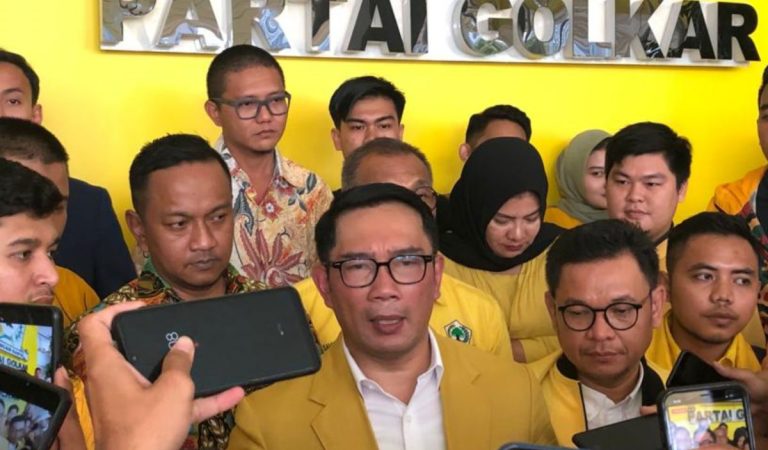 Ridwan Kamil silaturahmi di kantor Golkar. (Foto: Ist)