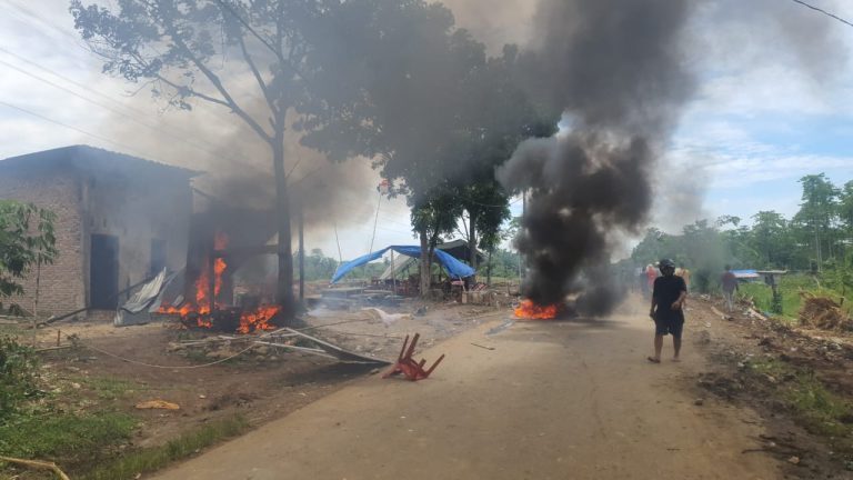 Mencekam Konflik Agraria di Selambo Deli Serdang, Sepeda Motor Dibakar 