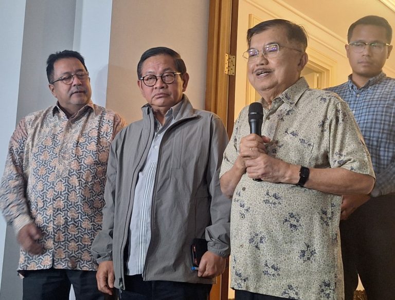 Beda Sikap Jusuf Kalla Saat Didatangi Ridwan Kamil dan Pramono, Ada Apa?