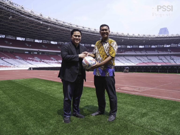 Bola dengan Tanda Tangan Paus Fransiskus akan Jadi Penghuni Museum Bola Indonesia