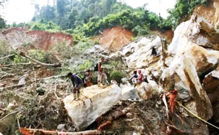 Update Longsor Tambang Ilegal Solok: BNPB Koreksi Data, 12 Meninggal, 2 Hilang dan 11 Selamat