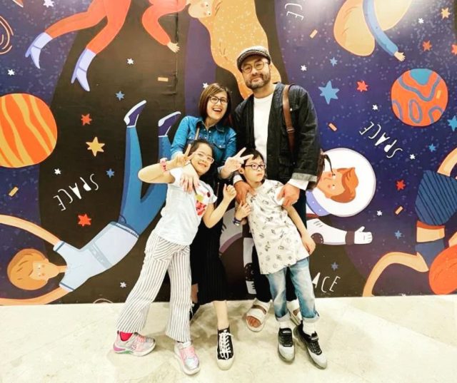 Surya Saputra, Cynthia Lamusu dan anak-anak (Instagram)