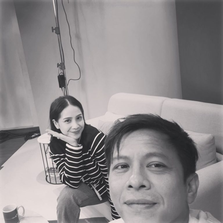 Nagita Slavina berfoto bareng Ariel NOAH. [Instagram]