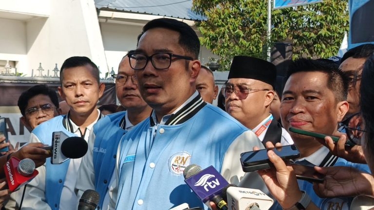 Disebut Tak Inklusif, Ridwan Kamil Ingin Adil ke Semua Agama