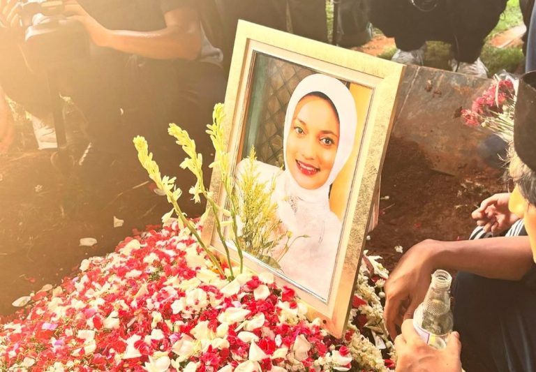 Makam Marissa Haque di TPU Tanah Kusir (Instagram @imeldamelfransiska)